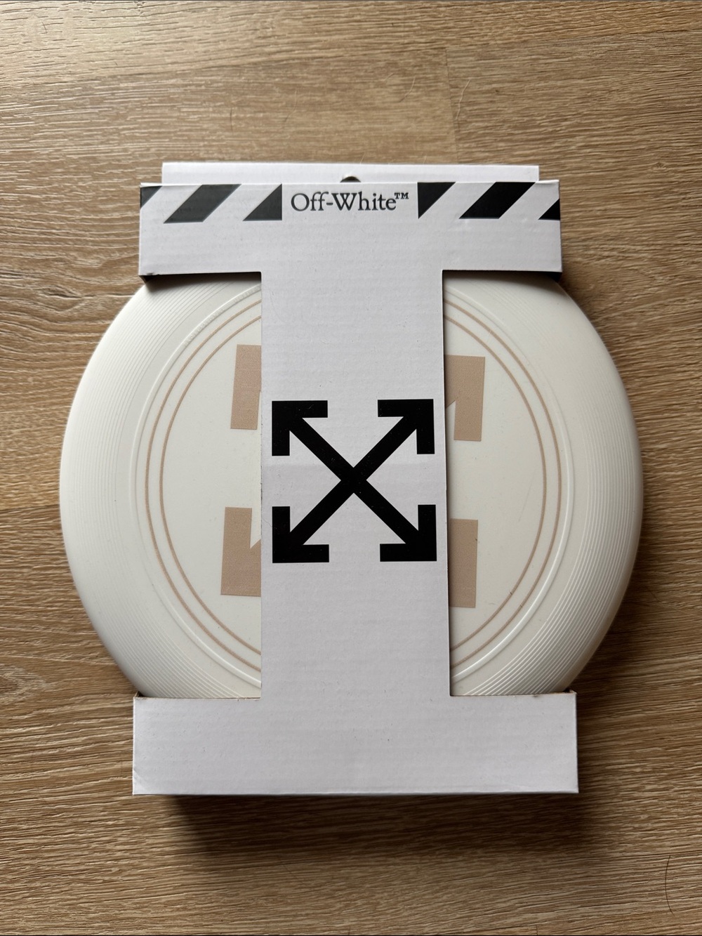 Off-White Cream and Black Arrow Disc Coaster Set